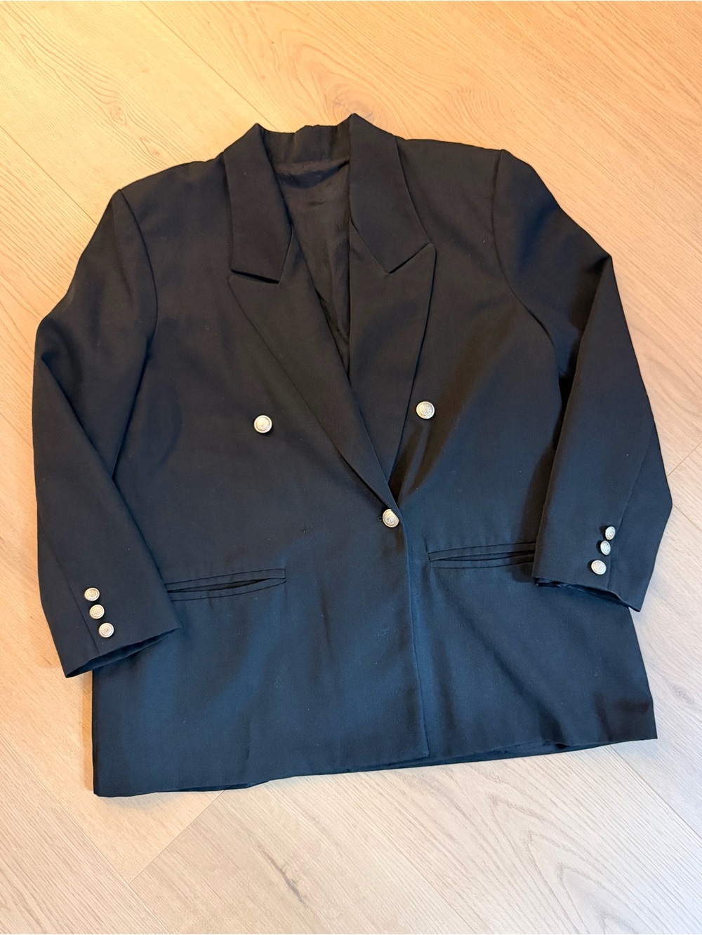 Vintage Black Blazer - Picture 4 of 8